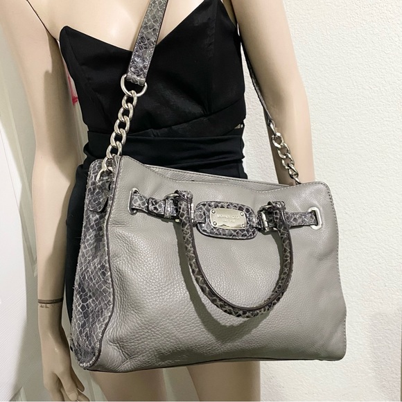 MICHAEL KORS Hamilton Gray Pebbled Leather/Snakeskin Chain Handle Shoulder Bag - Picture 4 of 16